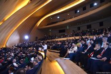 В Центре Гейдара Алиева проходит V Бакинский международный гуманитарный форум (ФОТО)