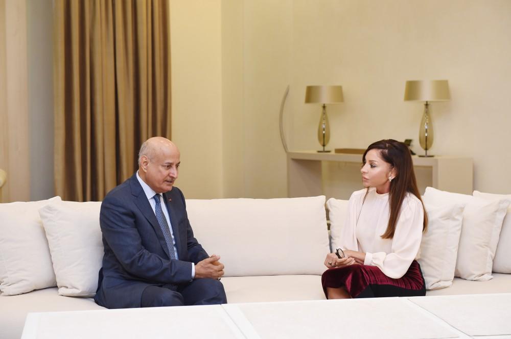 Президент Фонда Гейдара Алиева Мехрибан Алиева встретилась с генеральным директором ИСЕСКО