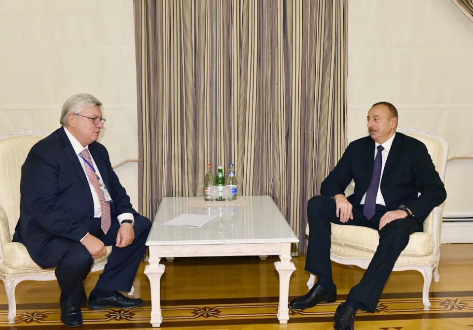 Ilham Aliyev meets rector of Moscow Int’l Relations Institute (PHOTO)