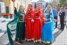 В Минске прошел красочный азербайджанский фестиваль "Праздник граната" (ВИДЕО, ФОТО)