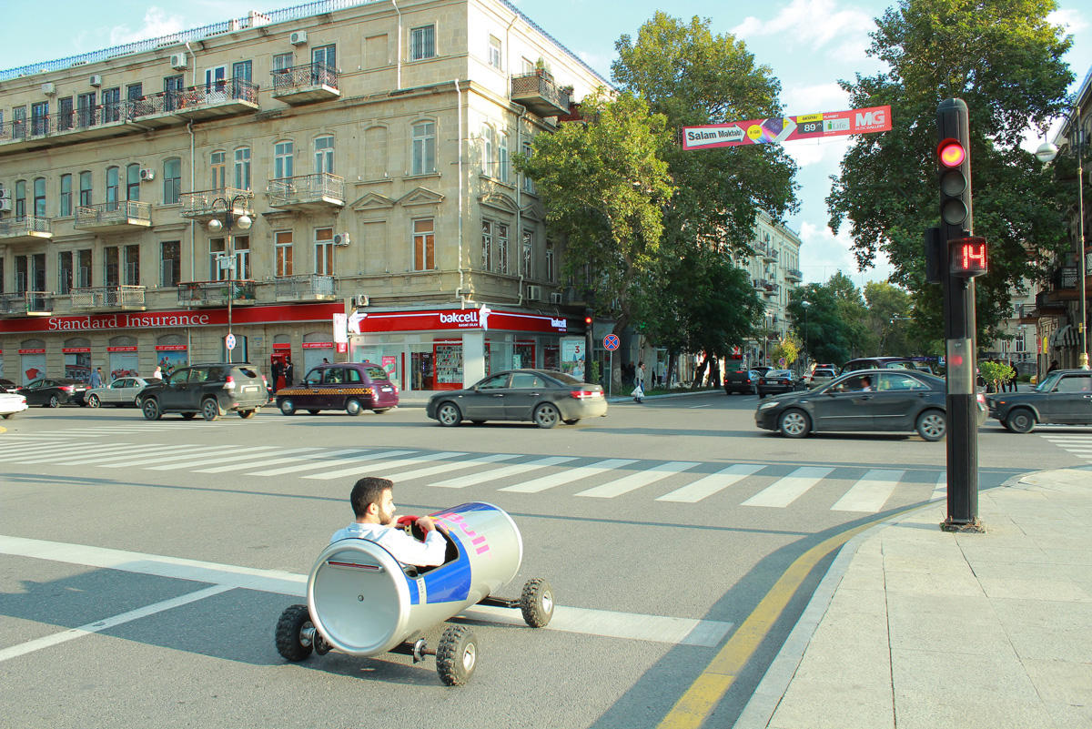 Soapbox путешествует по улицам и достопримечательностям Баку (ФОТО)