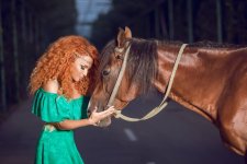 Земфира Адыгезалова: "Нельзя просто так смотреть на лошадей и не восхищаться ими" (ВИДЕО, ФОТО)
