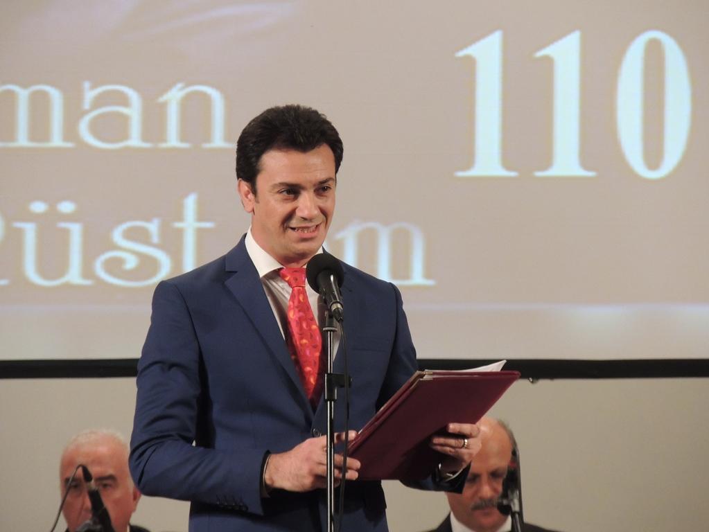 В Баку отметили 110-летие Сулеймана Рустама (ФОТО)