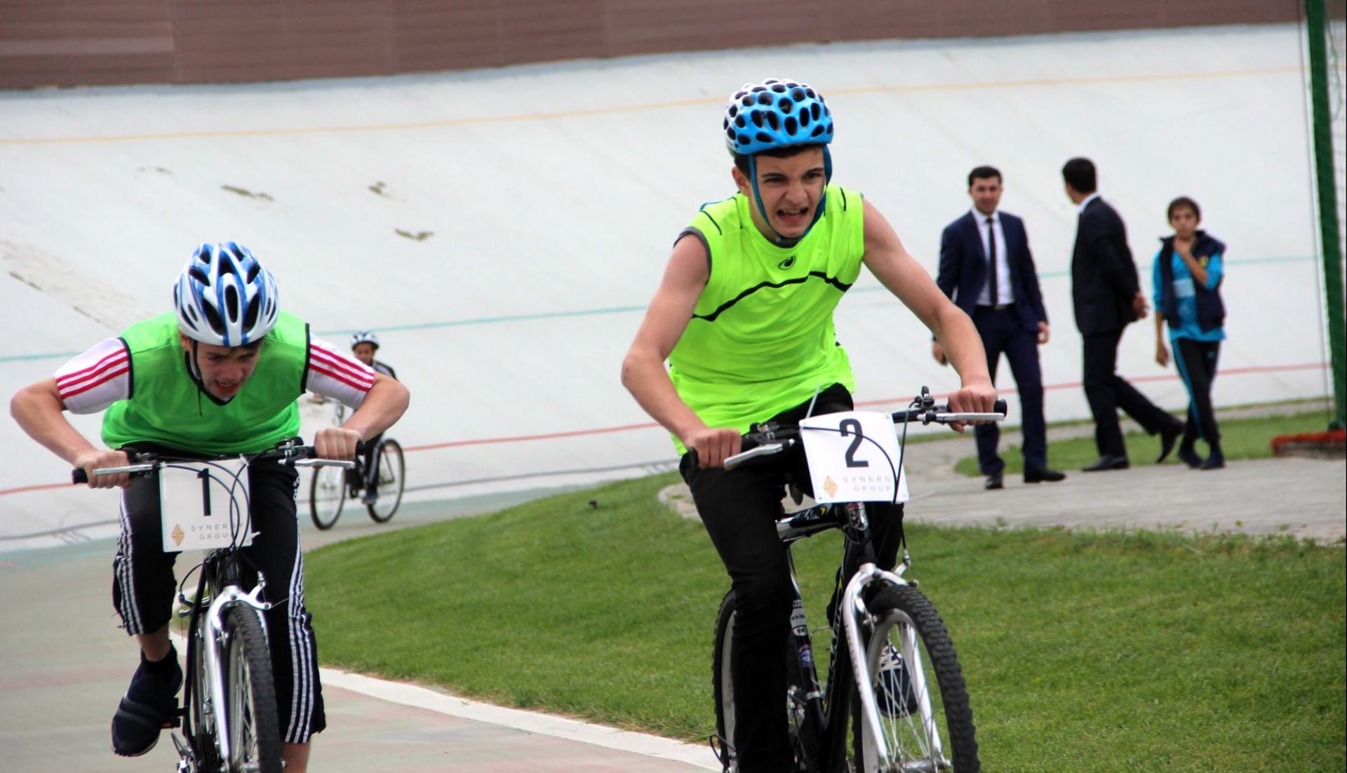 Orta və ali məktəblər arasında velosiped yarışlarına start verilib (FOTO)
