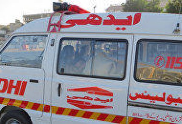 В Пакистане загорелся автобус с пассажирами, погибли восемь человек