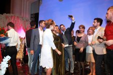 "Я - невеста ветра" в Баку: экстравагантное шоу и дети природы (ФОТО)