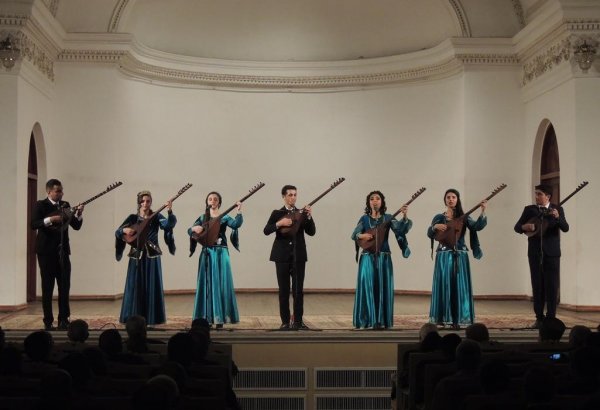 Азербайджанское ашугское искусство (ФОТО)
