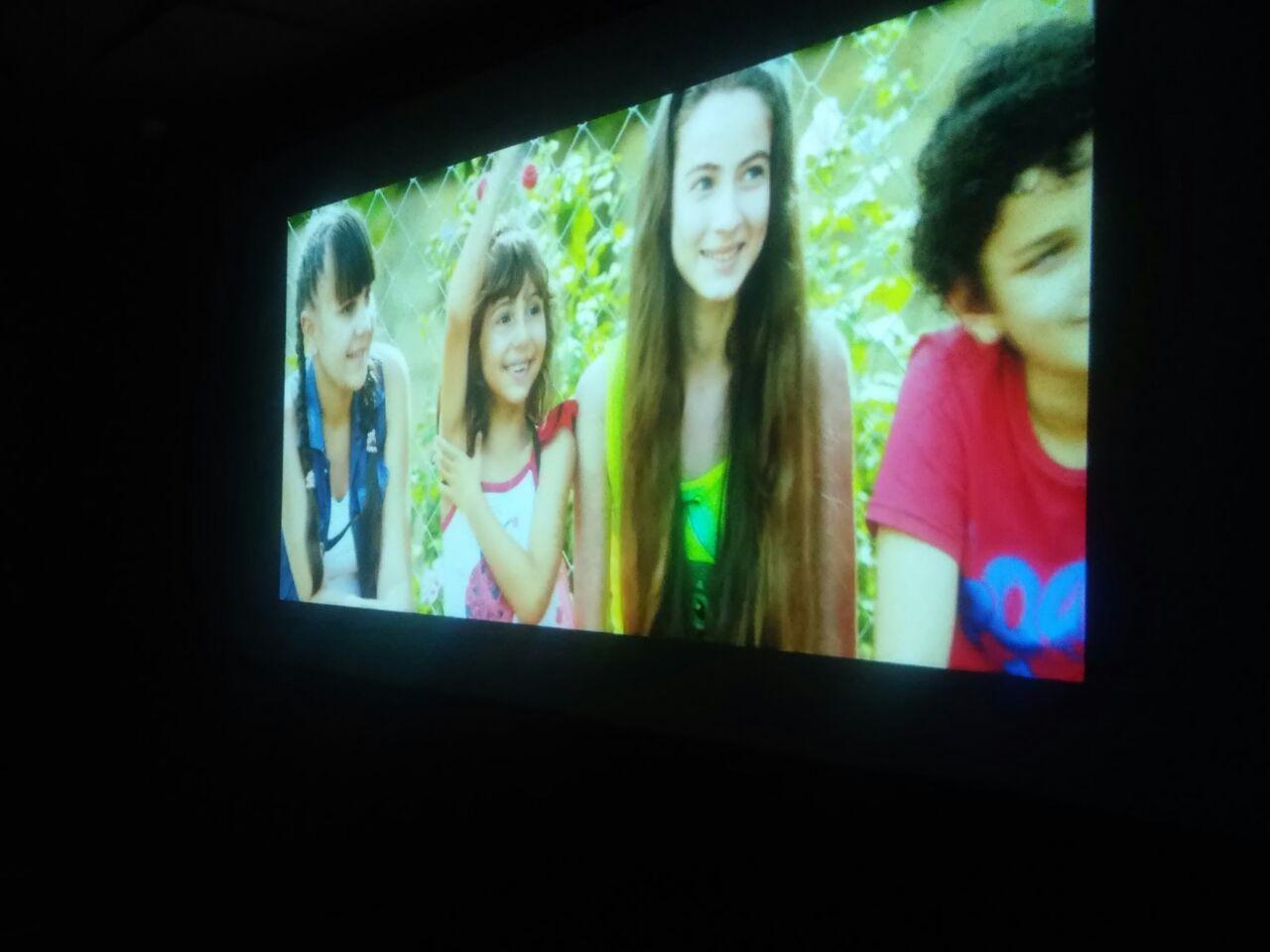 Nizami Kino Mərkəzində İctimayi Birliyin himayəsində olan uşaqlar üçün film nümayiş olunub (FOTO)