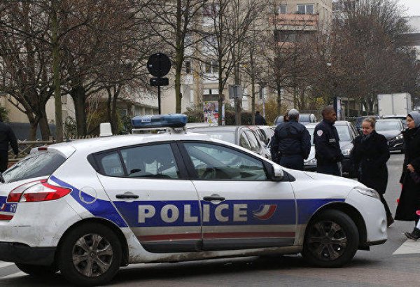 Paris'te 'polis şiddeti protestosu'na müdahale