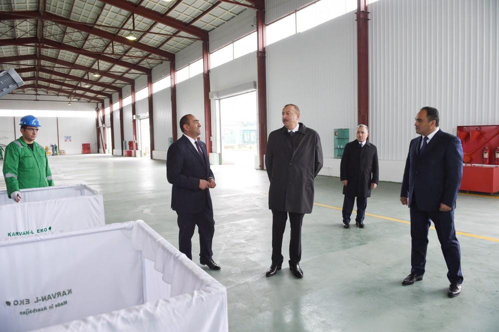 Президент Ильхам Алиев открыл предприятия и тепличный комплекс в промпарке “Karvan-L EKO” в Агстафе  (ФОТО)