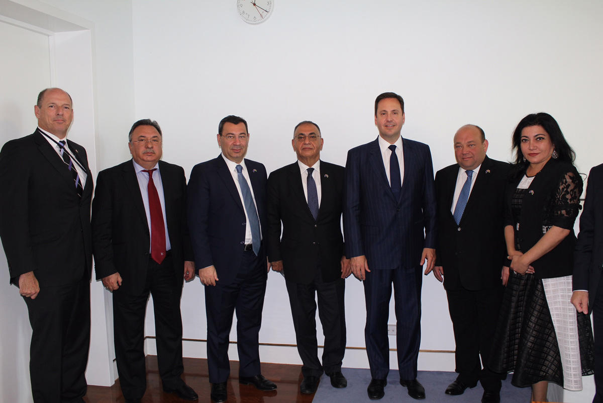 Азербайджан и Австралия намерены развивать сотрудничество в аграрной и транспортной сферах (ФОТО)