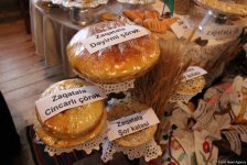 Самый горячий и ароматный Международный фестиваль хлеба в Баку (ФОТО)