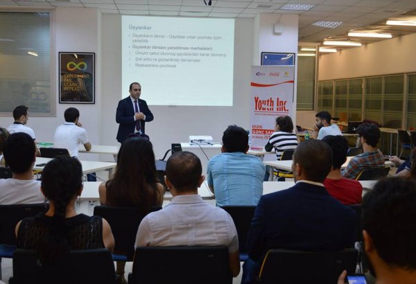 “Youth Inc. Business Academy” akselerasiya proqramı: azərbaycanlı startapçılar üçün imkan (FOTO)