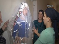 Азербайджанская телеведущая в свадебном платье на празднике турок-ахыска (ВИДЕО, ФОТО)