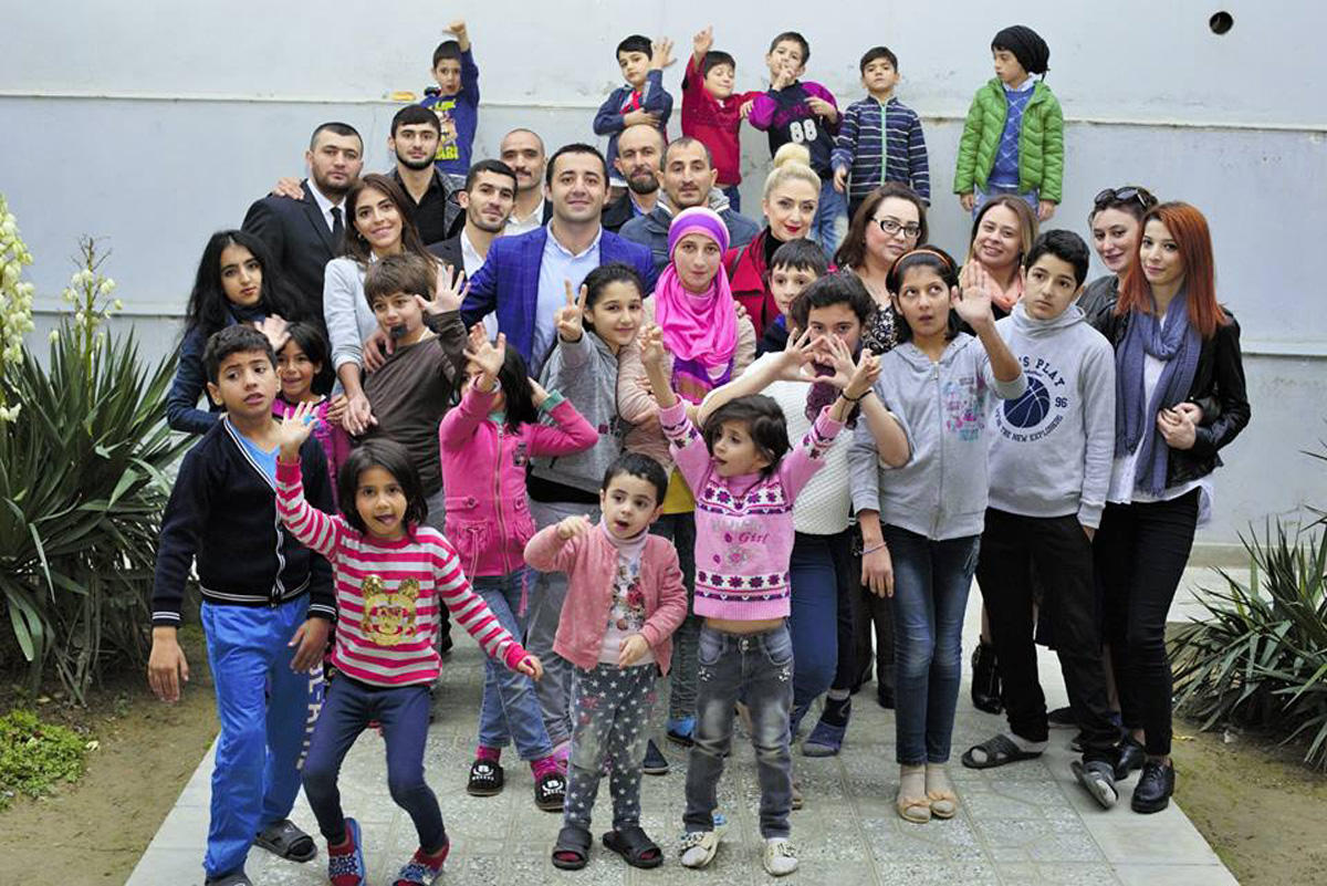 Azərbaycan idmançıları uşaqları sevindirdilər (FOTO)