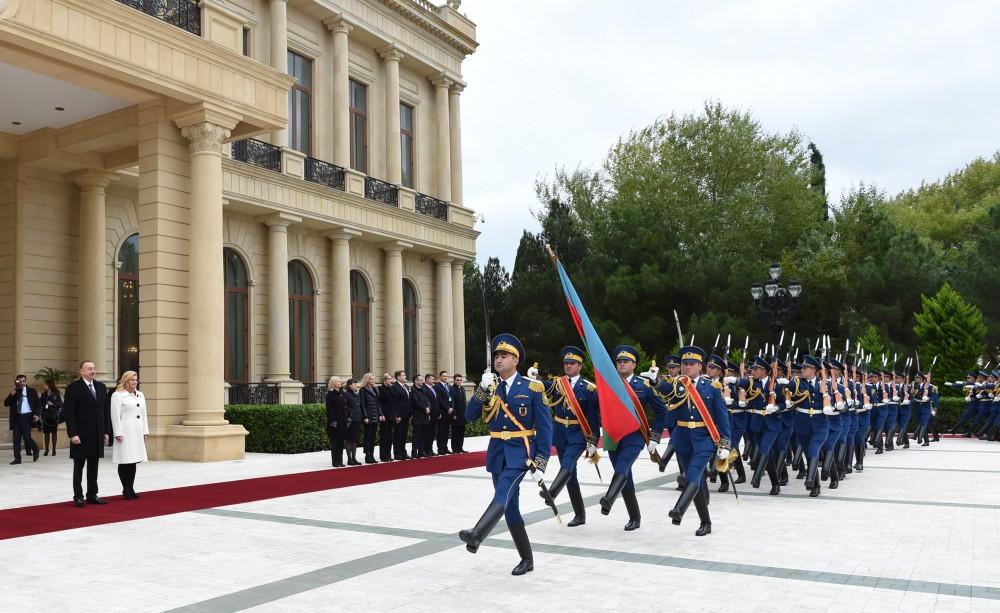 Xorvatiya Prezidentinin rəsmi qarşılanma mərasimi olub (FOTO)