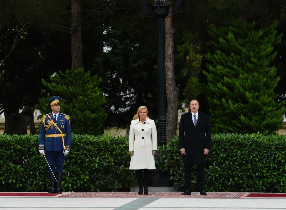 Official welcoming ceremony held for Croatian president in Baku (PHOTO)