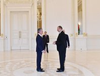 New envoys present credentials to Ilham Aliyev (PHOTO)