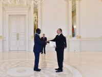 Президент Азербайджана принял верительные грамоты ряда послов (ФОТО)