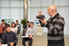 В Школе искусств Гейдара Алиева прошел тренинг на тему «Основы современной фотографии» (ФОТО)