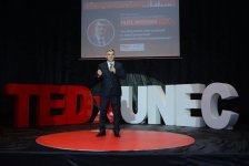 В UNEC состоялась первая конференция TEDx 9 (ФОТО)