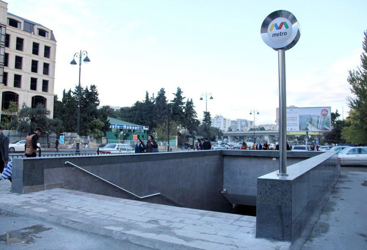 Sabah "20 yanvar" stansiyasının təmirə bağlanan cıxışı açılır (FOTO)