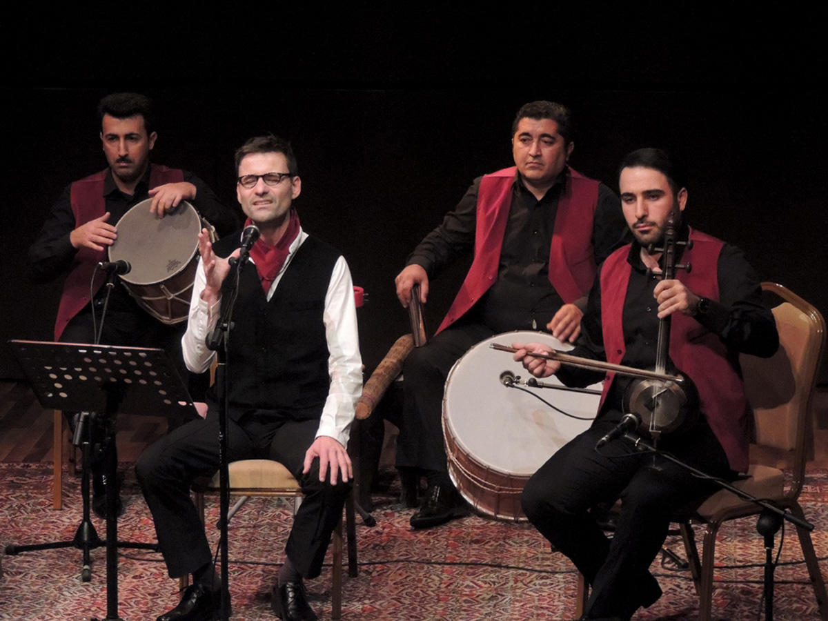 Синтез мугама и джаза, или Великолепие Востока и Запада в Баку (ФОТО)