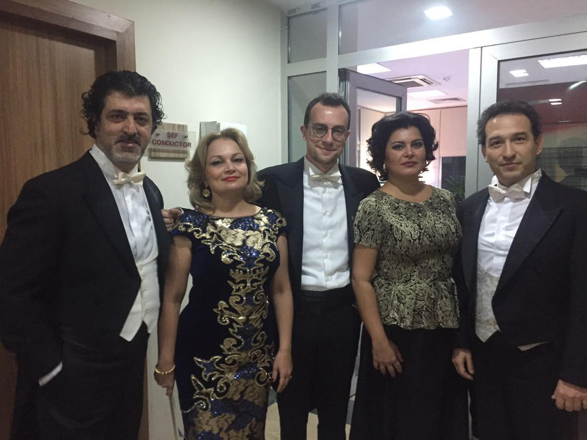 Азербайджанские исполнители вызвали овации в Адане (ФОТО)
