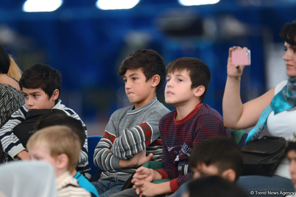 Bakıda akrobatika gimnastikası üzrə çempionat başlayıb (FOTO)