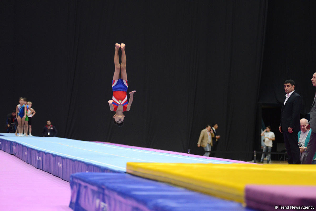 Cтартовал второй день соревнований 23-го Чемпионата Баку по акробатической гимнастике (ФОТО)