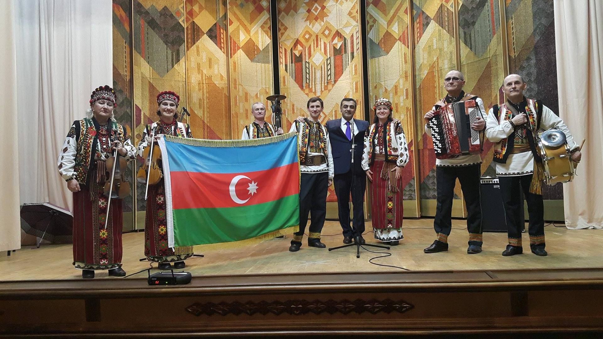 В Украине состоялся концерт, посвященный Дню Государственного флага Азербайджана (ФОТО)