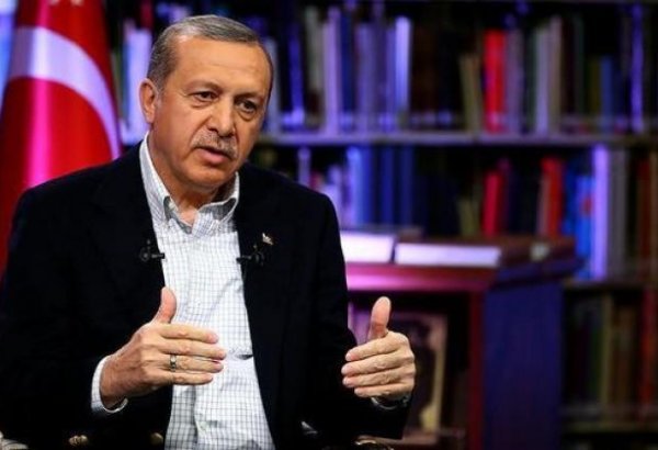 Cumhurbaşkanı Erdoğan: Galatasaray'da kararın aidata bağlı alınmasını hafif buluyorum