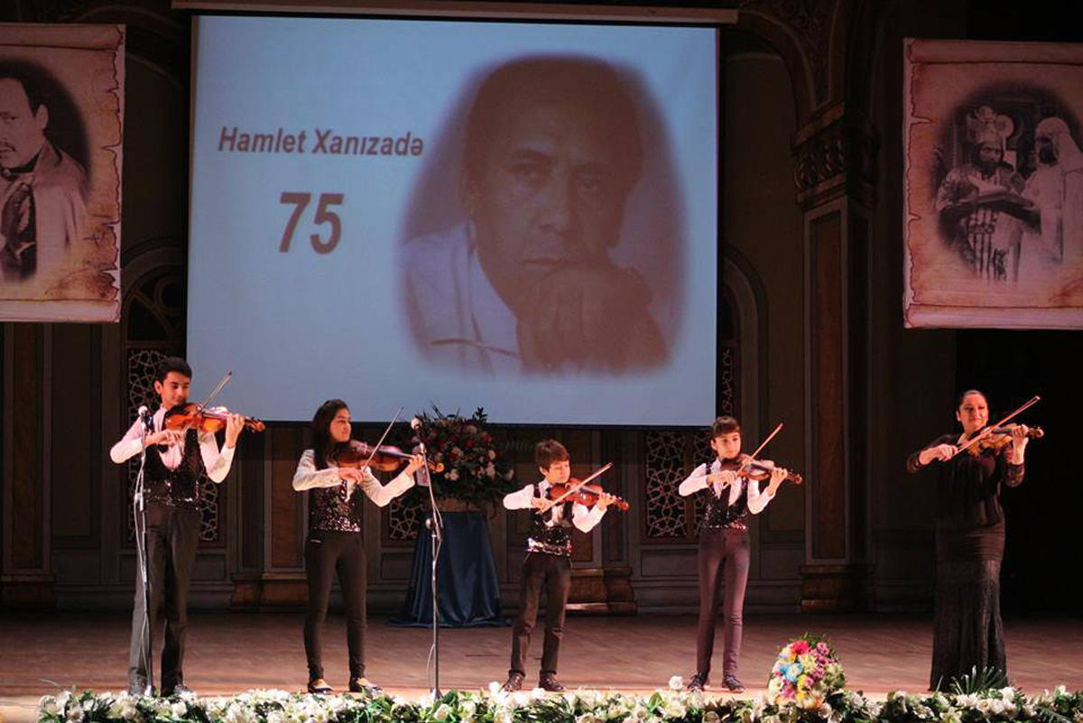 Hamlet Xanızadənin 75 illik yubileyi qeyd edilib (FOTO)