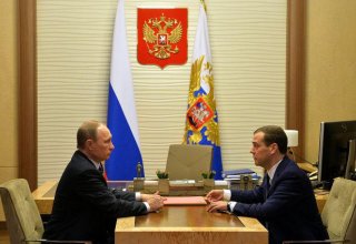 Медведев обсудил с Путиным задержание Улюкаева