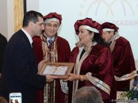 Azerbaycan'da Türkan Şoray'a "Avrasya Efsanesi" ödülü verildi (Fotoğraf)
