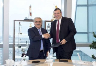 SOCAR, Total sign agreement on big offshore gas field (PHOTO)