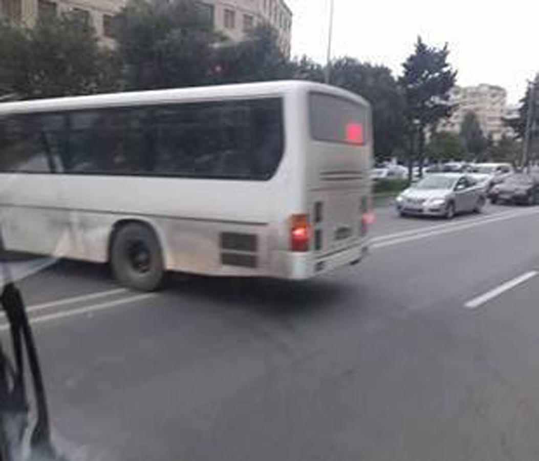 Bakıda avtobus sürücüsü işdən azad edildi (FOTO)