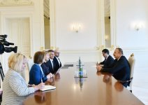 Ilham Aliyev receives UK special trade envoy for Azerbaijan  (PHOTO)