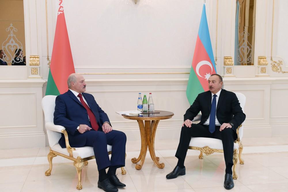 Состоялась встреча один на один президентов Азербайджана и Беларуси (ФОТО)