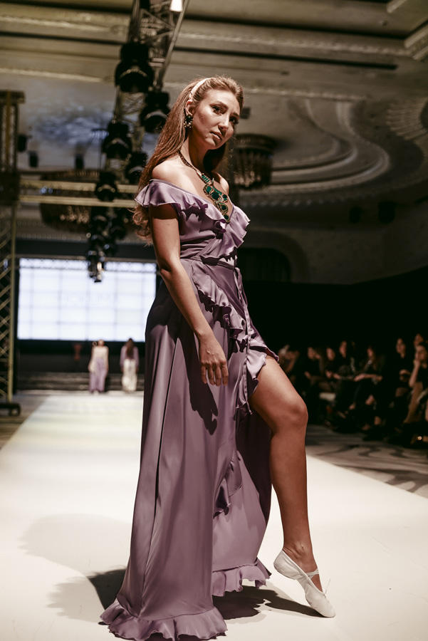 Baku Fashion Week: от игривой коллекции до ювелирных украшений (ФОТО)