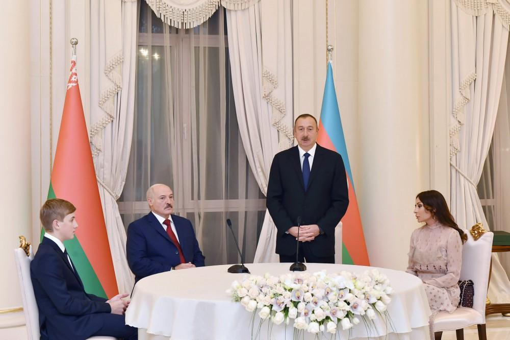 Александр Лукашенко: Процесс развития, идущий под руководством Президента Ильхама Алиева,  является уникальным опытом Азербайджана (ФОТО)