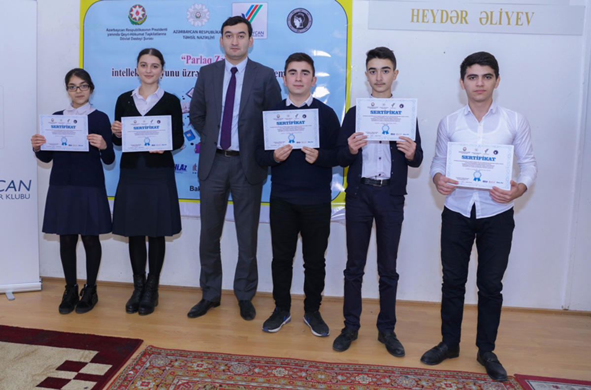 Азербайджанские "Умники и умницы" выявили финалистов (ФОТО)