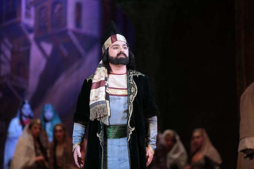 Триумф Рамиля Гасымова в опере "Вагиф": новая красочная постановка, овации зрителей (ФОТО)