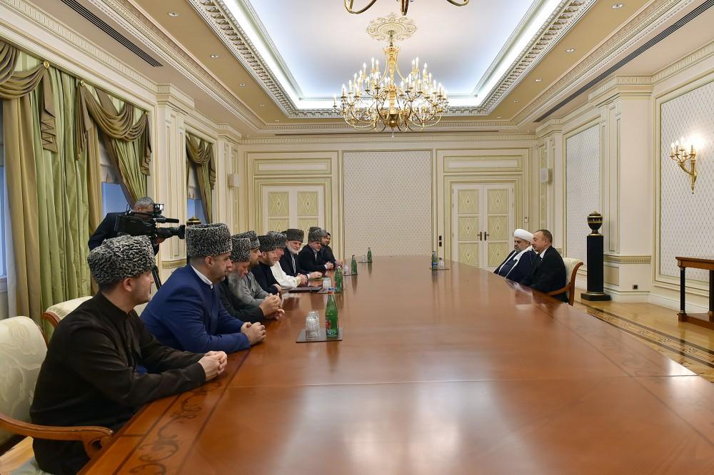 Ilham Aliyev meets members of Supreme Religious Council of Caucasian People (PHOTO)