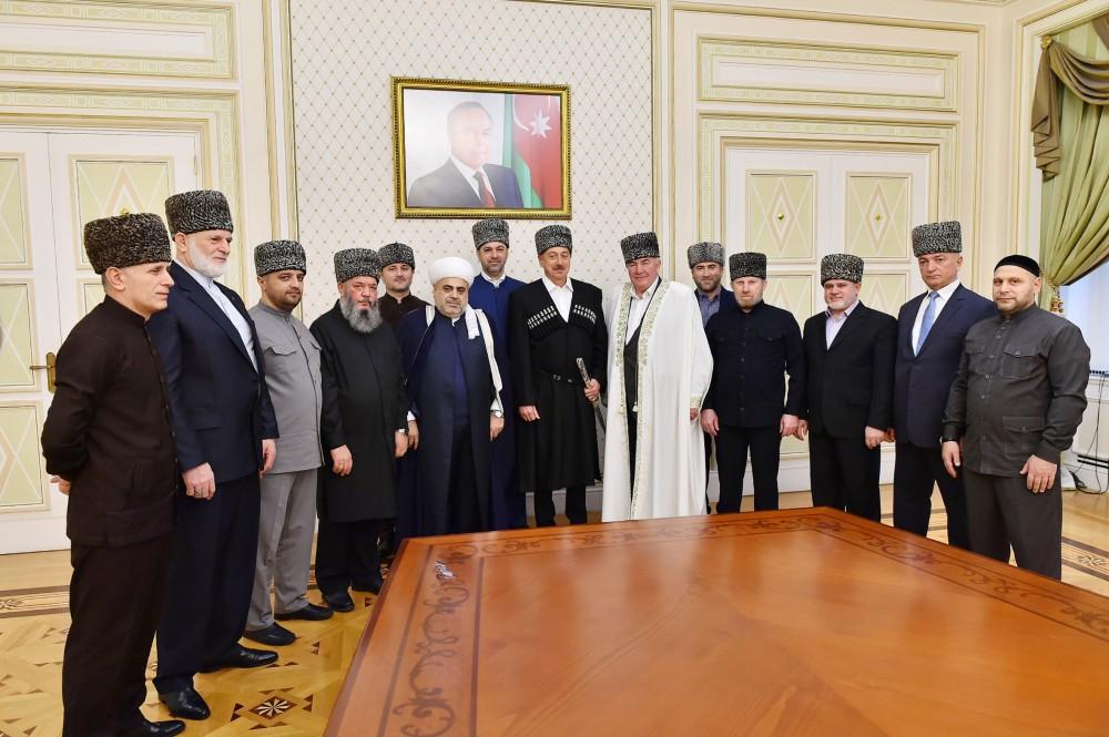 Ilham Aliyev meets members of Supreme Religious Council of Caucasian People (PHOTO)