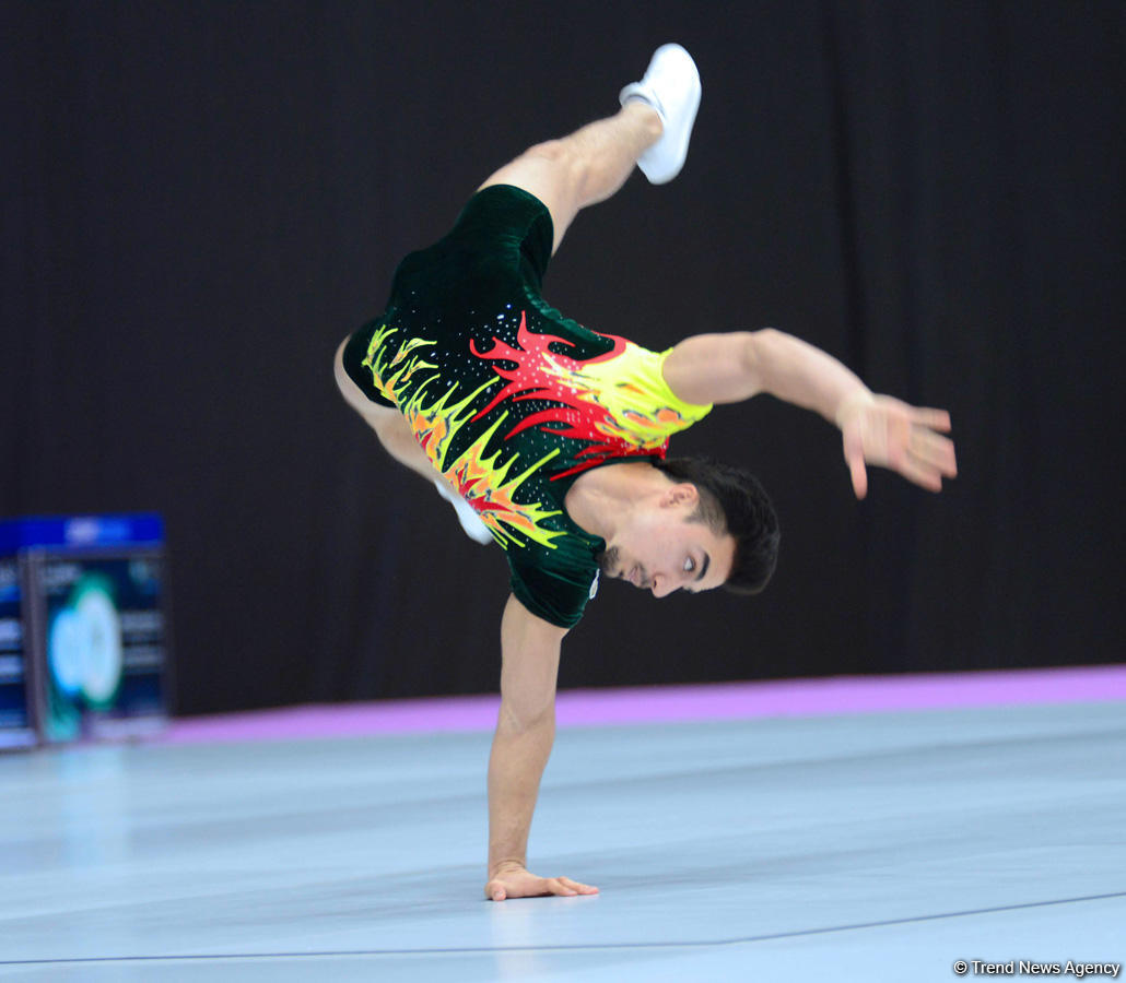 Стартовал второй день соревнований XXIII Чемпионата и Первенства Баку по художественной гимнастике (ФОТО)