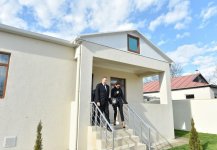 Президент Азербайджана и его супруга ознакомились со строительством и восстановлением домов, пострадавших в результате армянского обстрела в Агдаме (ФОТО) (версия 2)