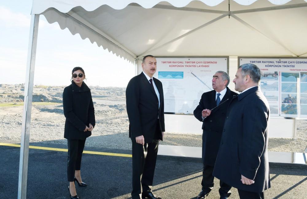 Президент Азербайджана и его супруга  приняли участие в открытии нового моста в Тертере (ФОТО)