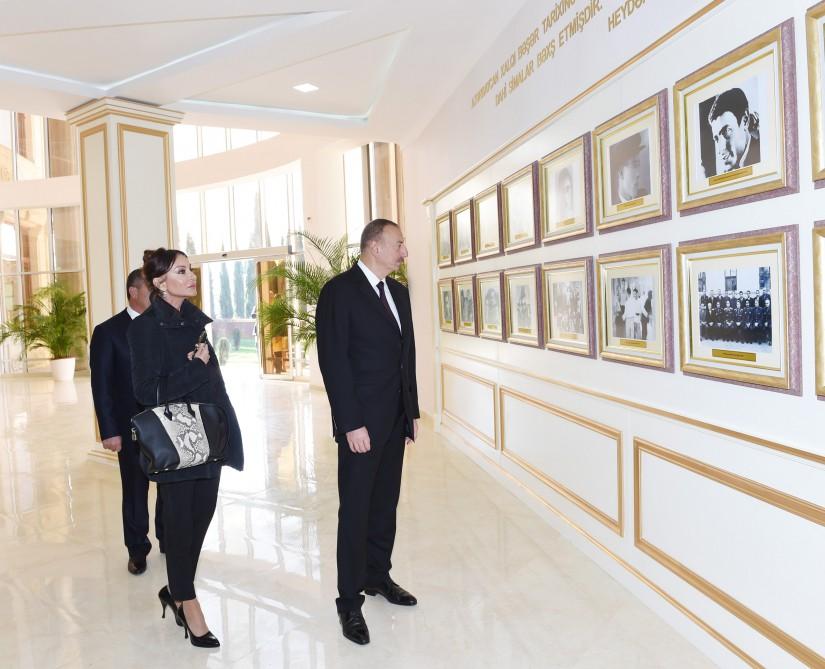 Президент Азербайджана и его супруга приняли участие в открытии Центра Гейдара Алиева в Агдаме (ФОТО)