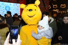 В Баку открылась благотворительная ярмарка "Холодные руки - горячее сердце" (ФОТО)